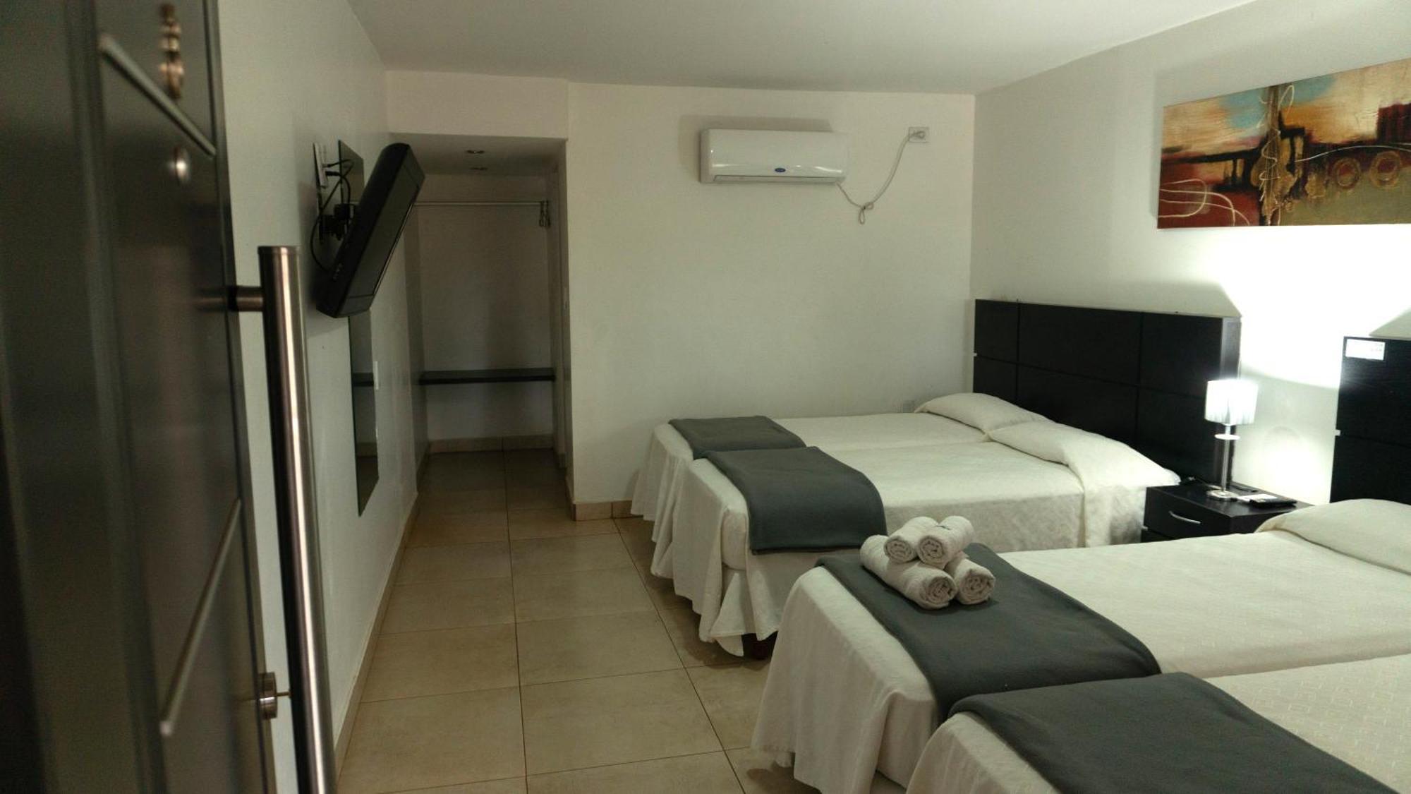 Hotel Oaky Posadas Quarto foto